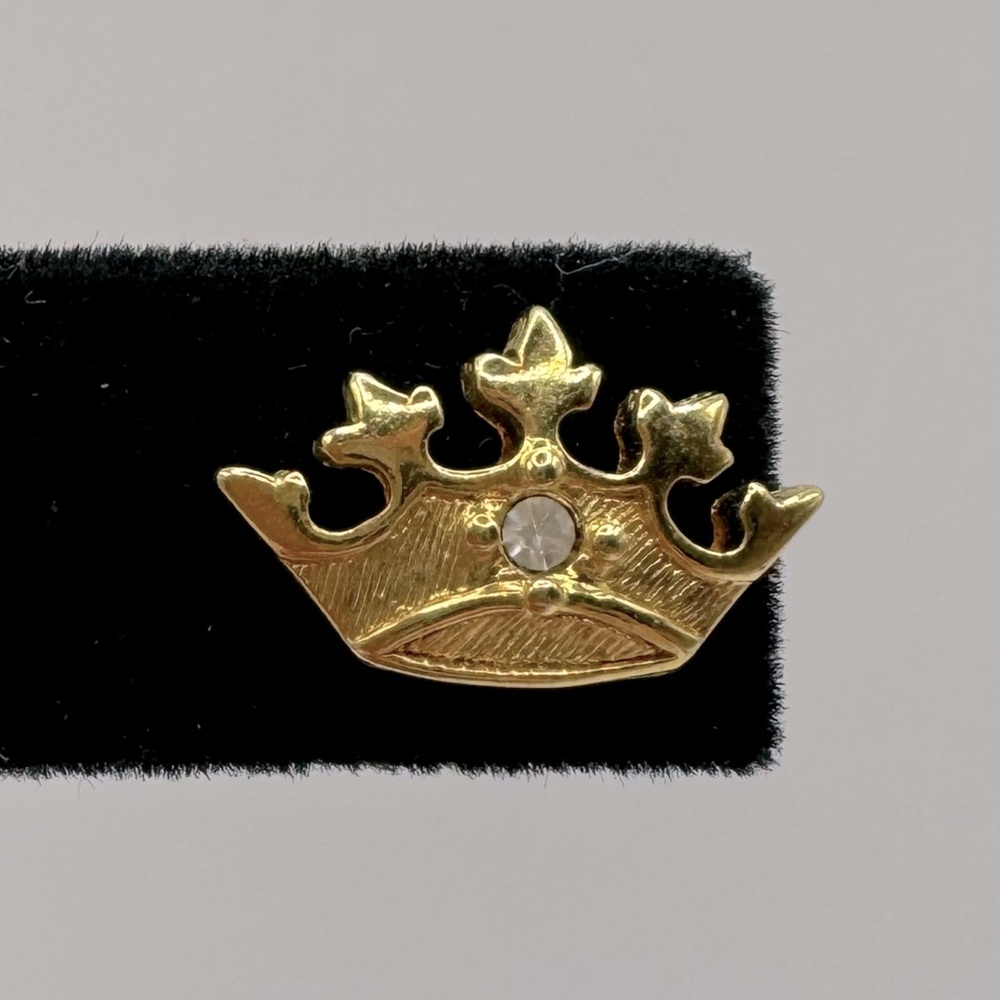 AVON Vintage Crown Tack Pin